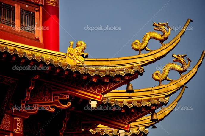 http://st.depositphotos.com/2733631/3599/i/950/depositphotos_35994059-Chengdu-China-Dragon-Figures-on-Dragon-Pagoda-at-Long-Tan-Water-Town.jpg